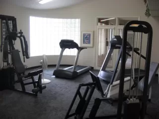 Photo #5: 20055981 Listing 