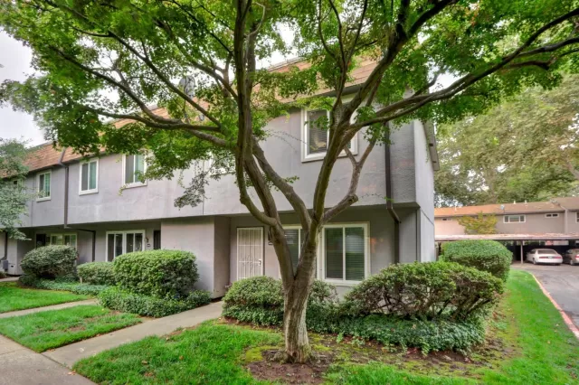 MLS: 20056097 Condo For Sale