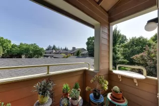 Photo #2: 20056322 Listing