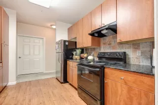 Photo #2: 20056482 Listing 