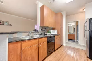 Photo #4: 20056482 Listing 