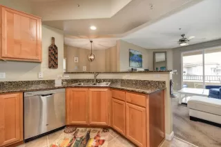Photo #5: 20056497 Listing 