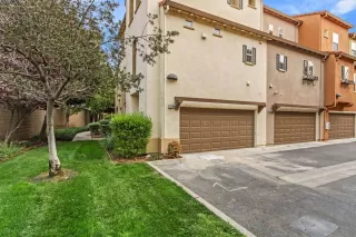 Photo #5: 20056553 Listing 