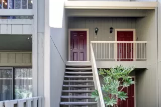 Photo #2: 20056635 Listing