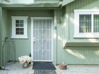 Photo #1: 20056697 Listing 