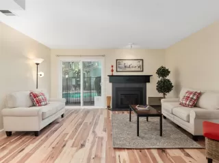 Photo #2: 20056697 Listing 