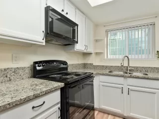 Photo #3: 20056697 Listing 