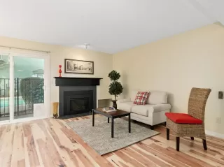 Photo #4: 20056697 Listing 