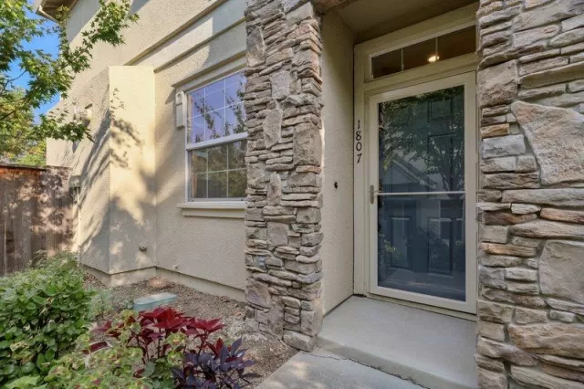 MLS: 20057006 Condo For Sale