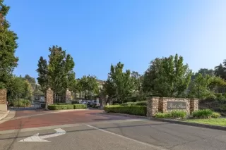 Photo #1: 20057006 Listing