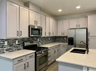 Photo #6: 20057027 Listing
