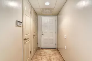 Photo #3: 20057092 Listing