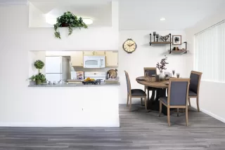 Photo #3: 20057249 Listing