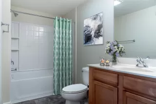 Photo #5: 20057346 Listing 