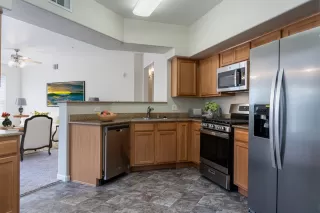 Photo #6: 20057346 Listing 