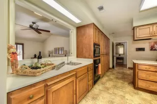 Photo #1: 20057410 Listing