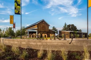 Photo #1: 20057416 Listing 