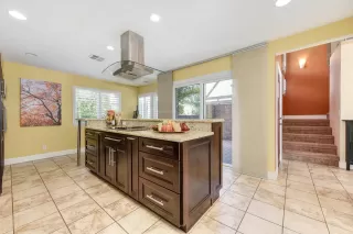 Photo #6: 20057447 Listing