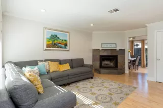 Photo #2: 20057474 Listing