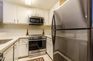 Photo #6: 20057526 Listing