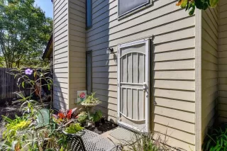 Photo #6: 20057596 Listing 