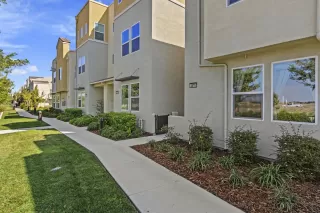 Photo #3: 20057631 Listing