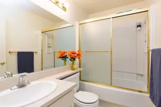 Photo #5: 20057811 Listing 