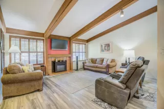 Photo #2: 20057854 Listing