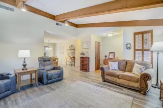 Photo #3: 20057854 Listing