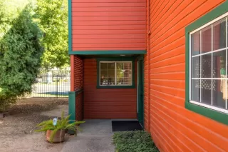 Photo #6: 20057880 Listing 
