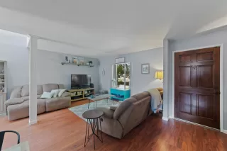 Photo #4: 20058037 Listing 