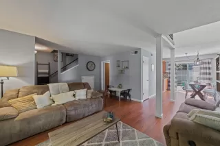 Photo #6: 20058037 Listing 