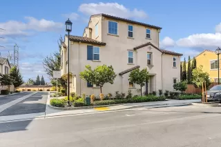 More Details about MLS # 20058189 : 2133 CAMINO REAL WAY