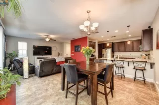 Photo #2: 20058189 Listing 