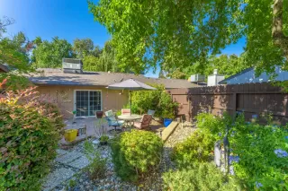 Photo #6: 20058743 Listing
