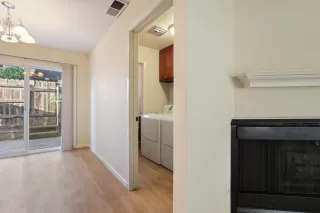 Photo #6: 20058771 Listing