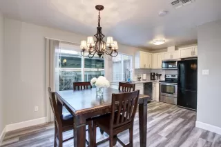 Photo #4: 20059003 Listing