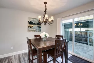 Photo #6: 20059003 Listing