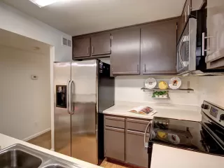 Photo #6: 20059013 Listing