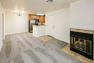 Photo #6: 20059058 Listing