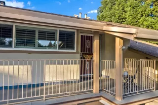 Photo #2: 20059095 Listing 