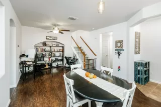 Photo #3: 20059137 Listing 