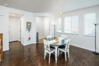 Photo #4: 20059137 Listing 