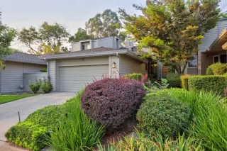 Click for more information on MLS # 20059244 : 293 CASTLEWOOD CIR More Details about MLS # 20059244 : 293 CASTLEWOOD CIR