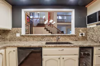 Photo #6: 20059244 Listing 