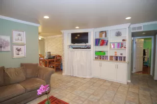 Photo #4: 20059303 Listing 