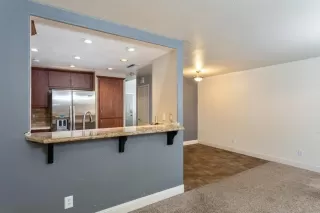 Photo #2: 20059362 Listing