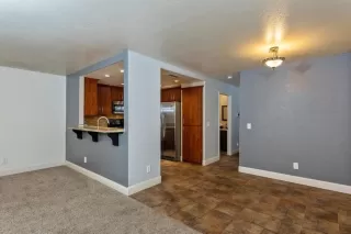 Photo #4: 20059362 Listing