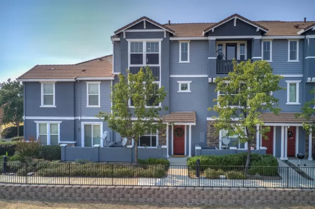 MLS: 20059404 Condo For Sale