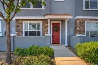 Photo #2: 20059404 Listing